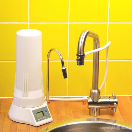 Filtre DIGITAL sur évier avec une cartouche EMX - HYDROPURE TECA-EM