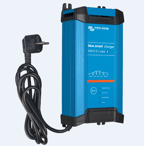 Blue Smart IP22 Charger 24 V /16 A et 3 sorties