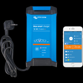 Chargeur Blue Smart IP22 Charger 12/20(3 sorties) 230V CEE 7/7