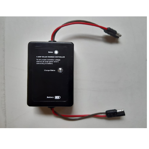 regulateur solaire PWM avec prise SAE